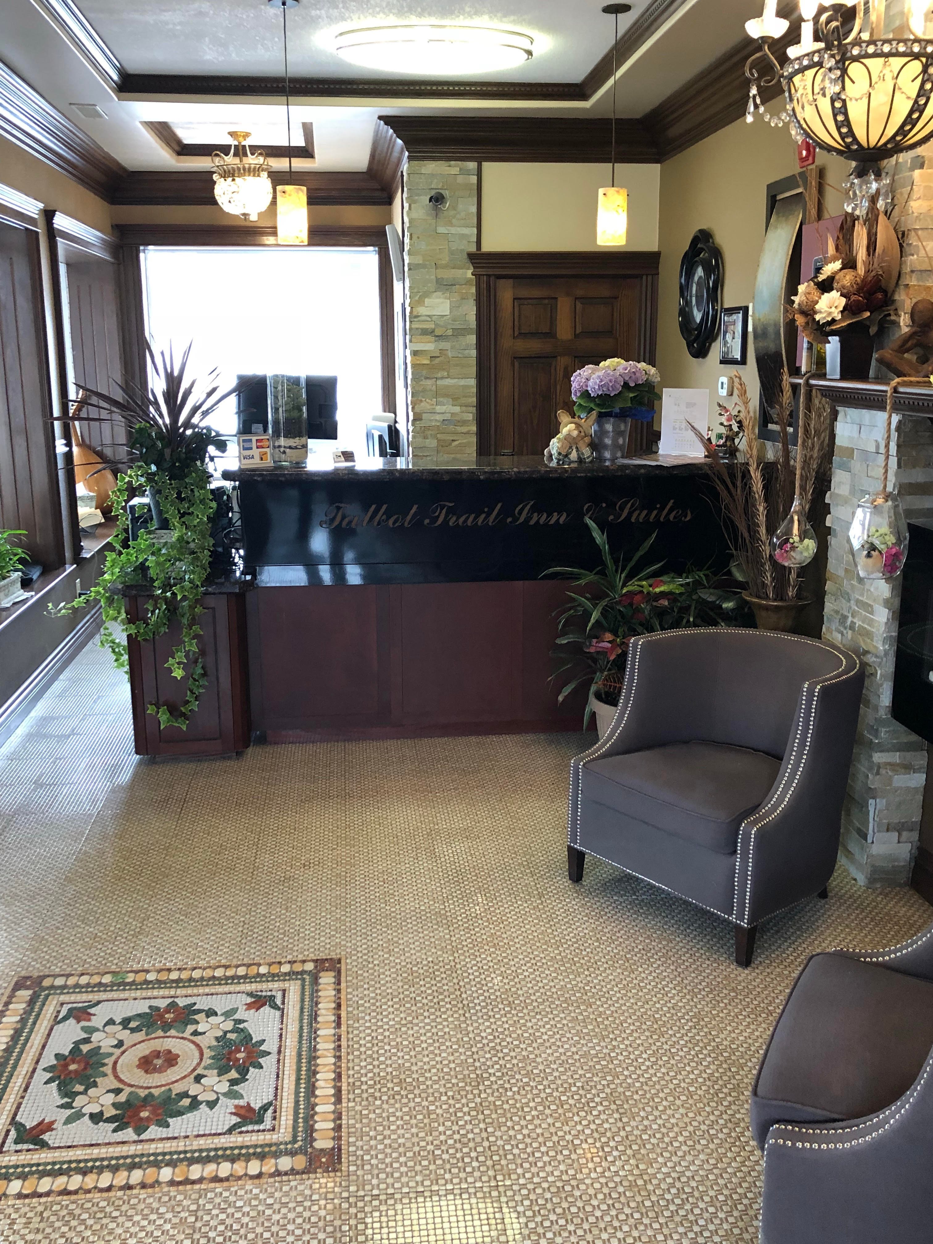 Talbot Trail Inn & Suites-官方