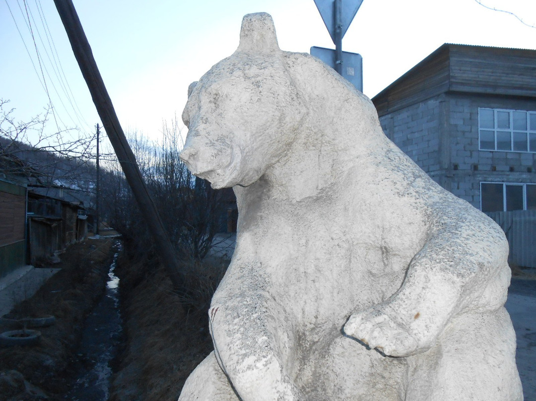 Monument to Bear and Monkey-斯柳江卡必去景点