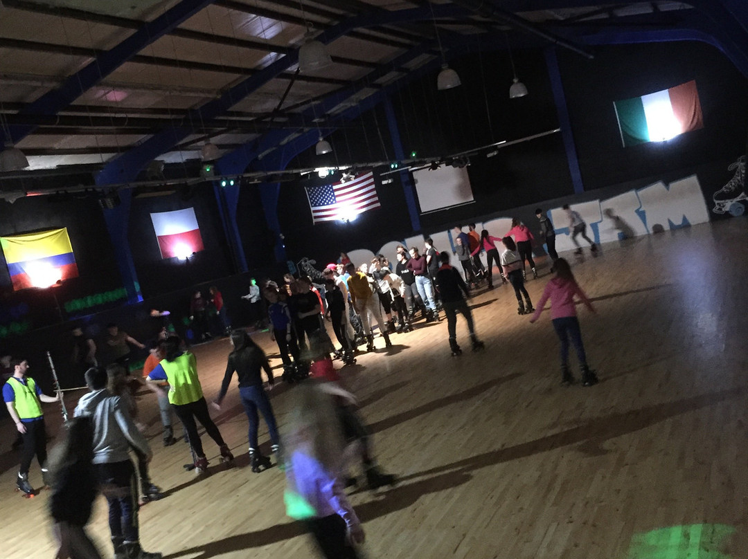RollerJam Roller Skate Rink-利默里克必去景点