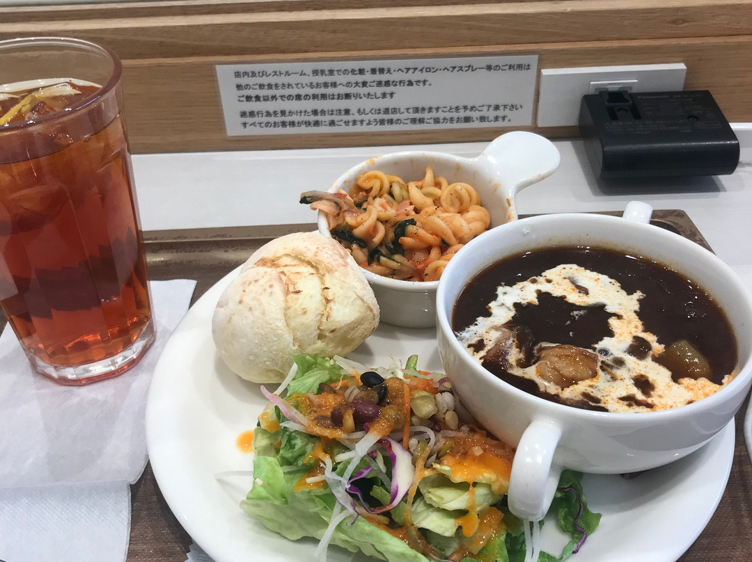 ベッカーズ市川店