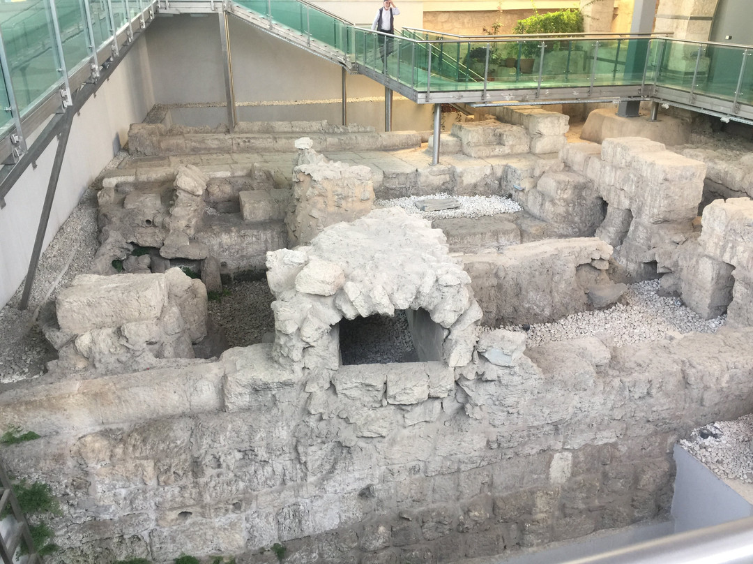 Makam-i Danyal Camii (Tomb of Daniel)景点图片