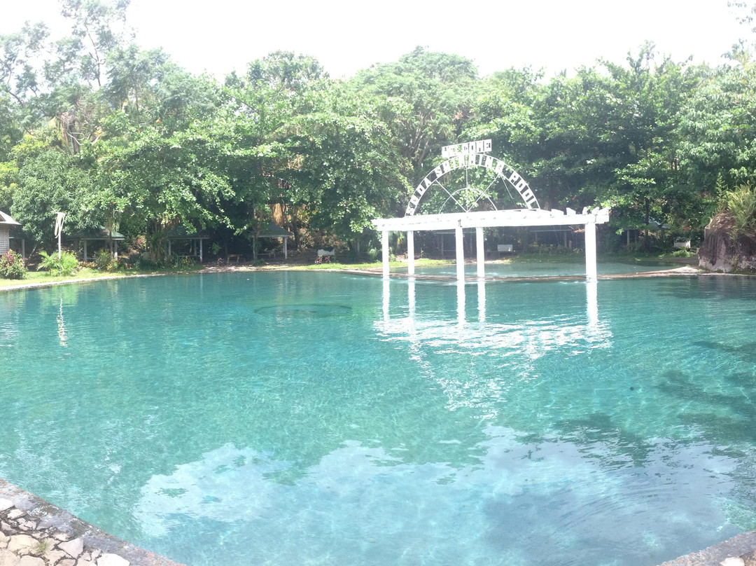 Soda Swimming Pool-卡米金省必去景点