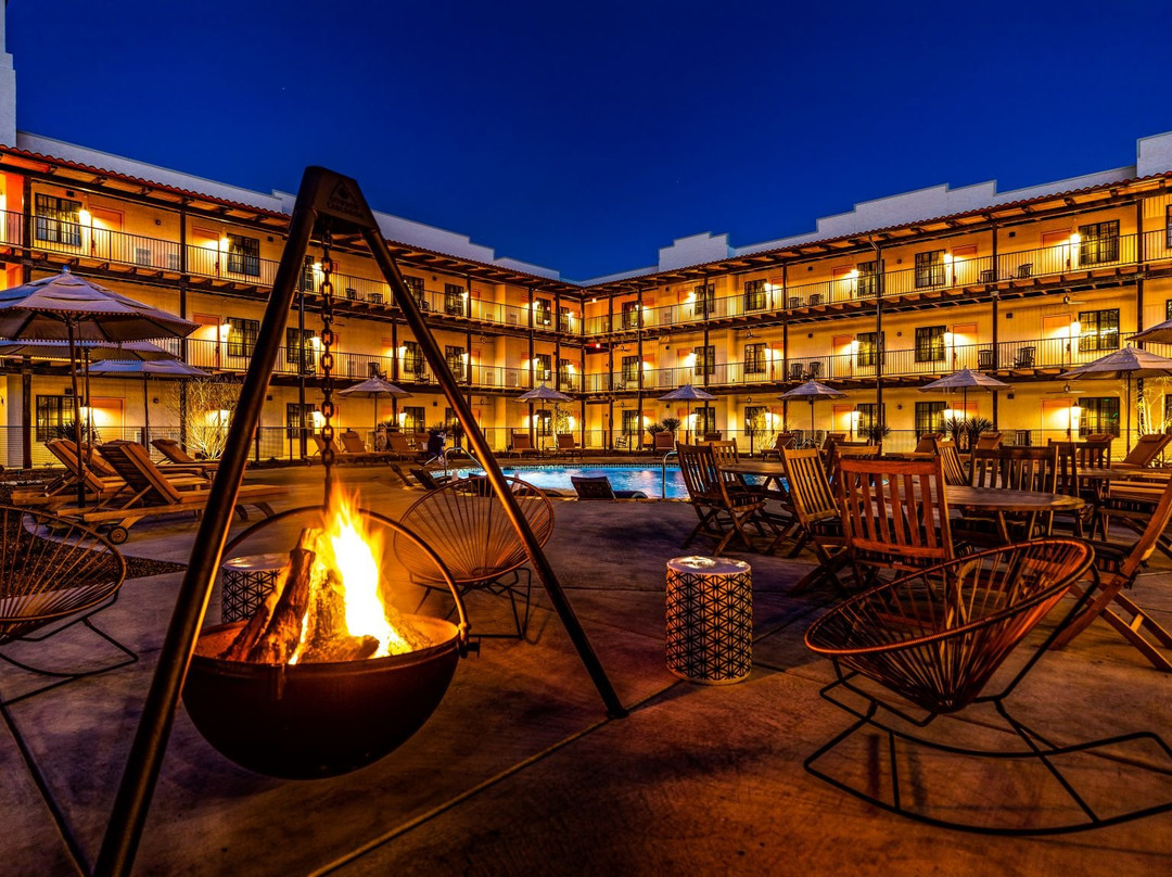 Texican Court, Valencia Hotel Collection主图