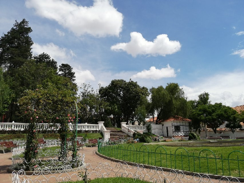 Parque Simon Bolivar景点图片