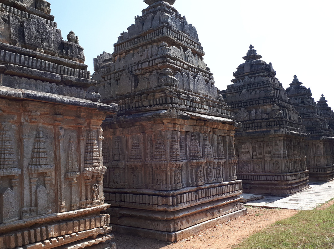 Panchalingeshwara Temple景点图片