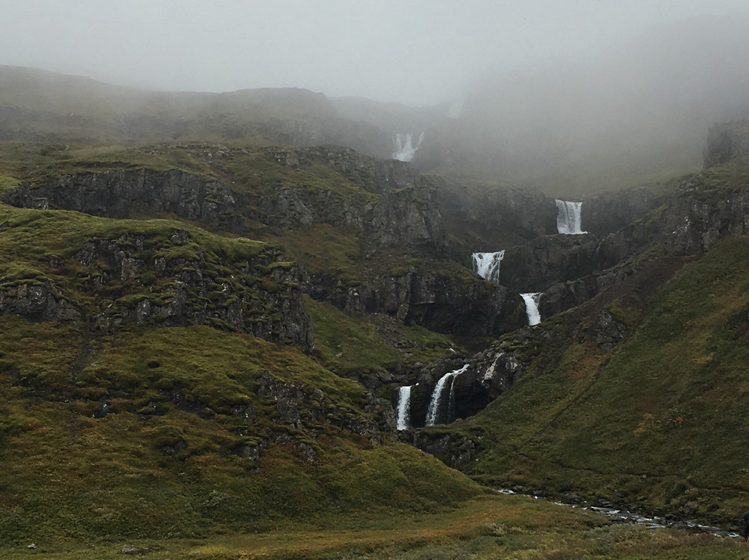 Klifbrekkufossar-埃伊尔斯塔济必去景点