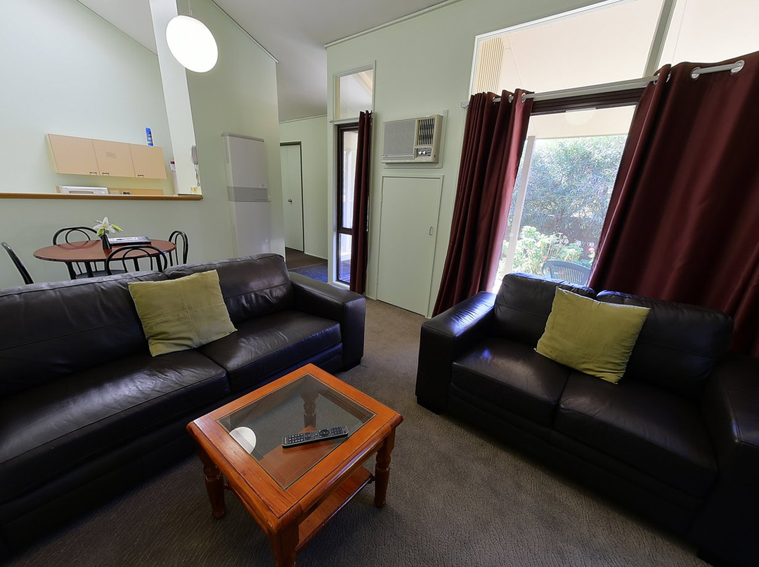 Executive Hideaway Motel主图