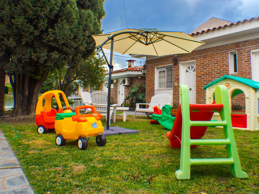 Bernie's Bed & Breakfast主图