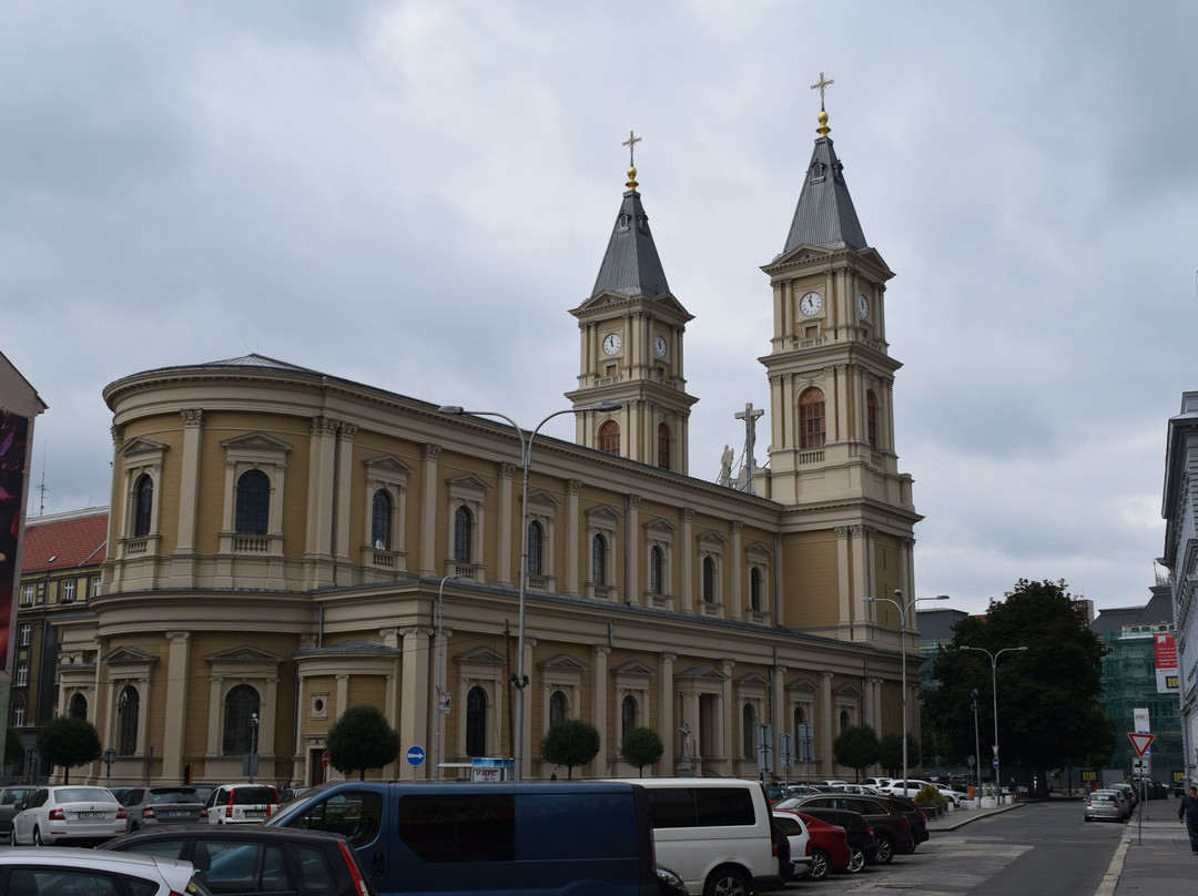 Kostel Panny Marie Kralovny
