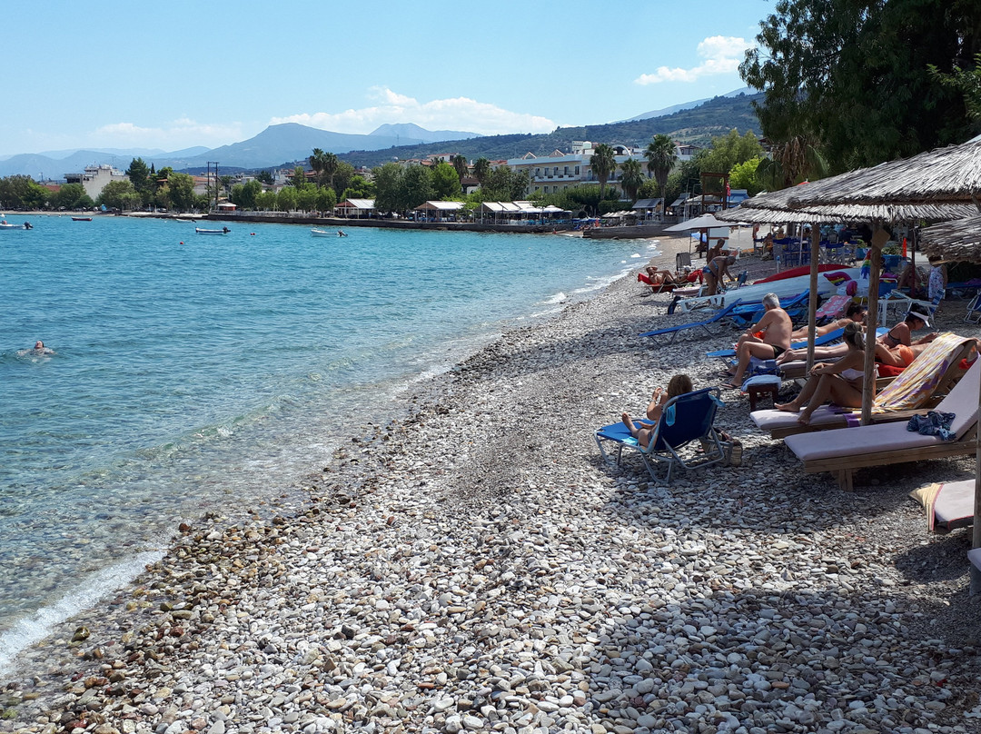 卡尼里海滩酒店主图