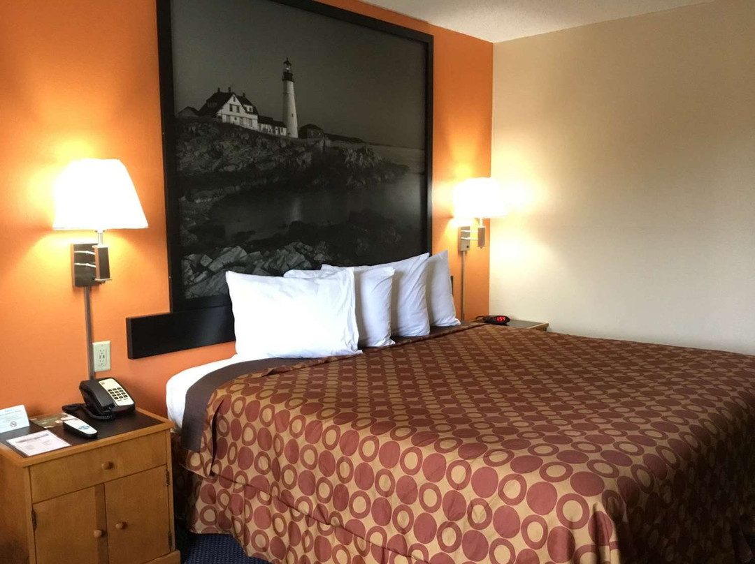 Super 8 by Wyndham Sanford Kennebunkport Area主图