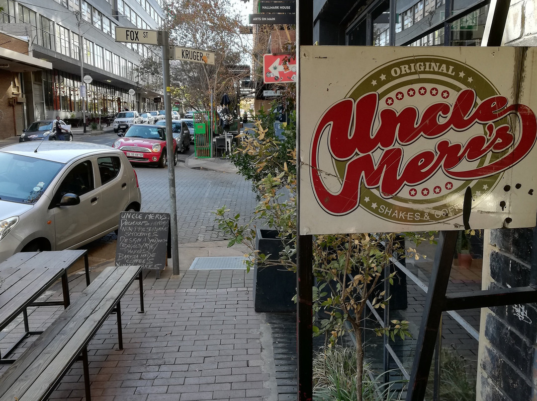 12 Decades Art Hotel主图