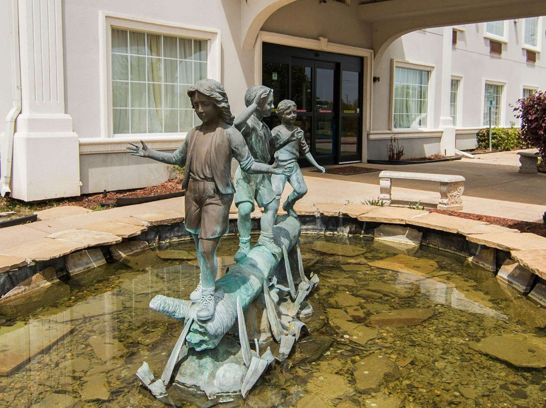 Comfort Suites Texarkana Texas主图