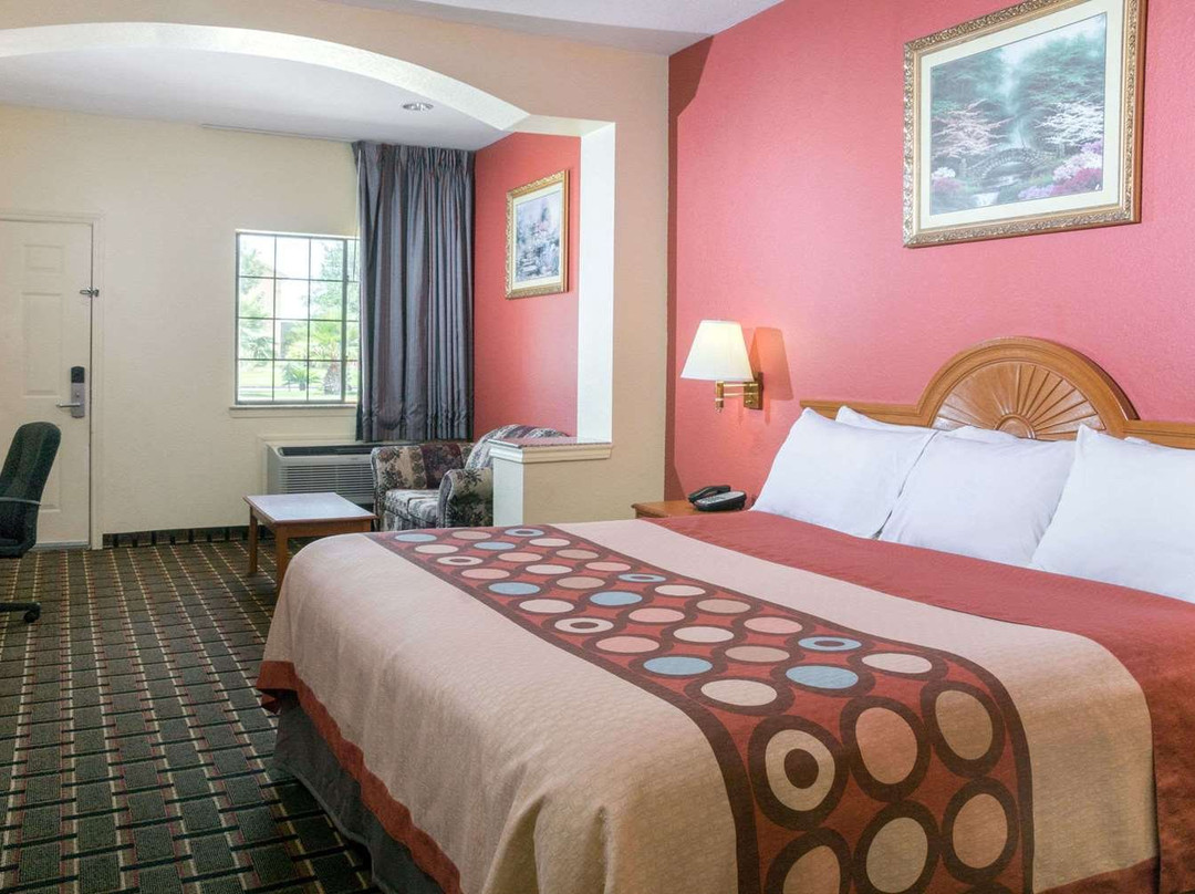 Super 8 by Wyndham Stafford Sugarland Area主图