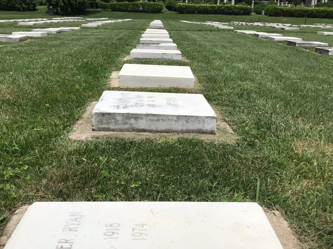 Salem God's Acre Cemetery景点图片