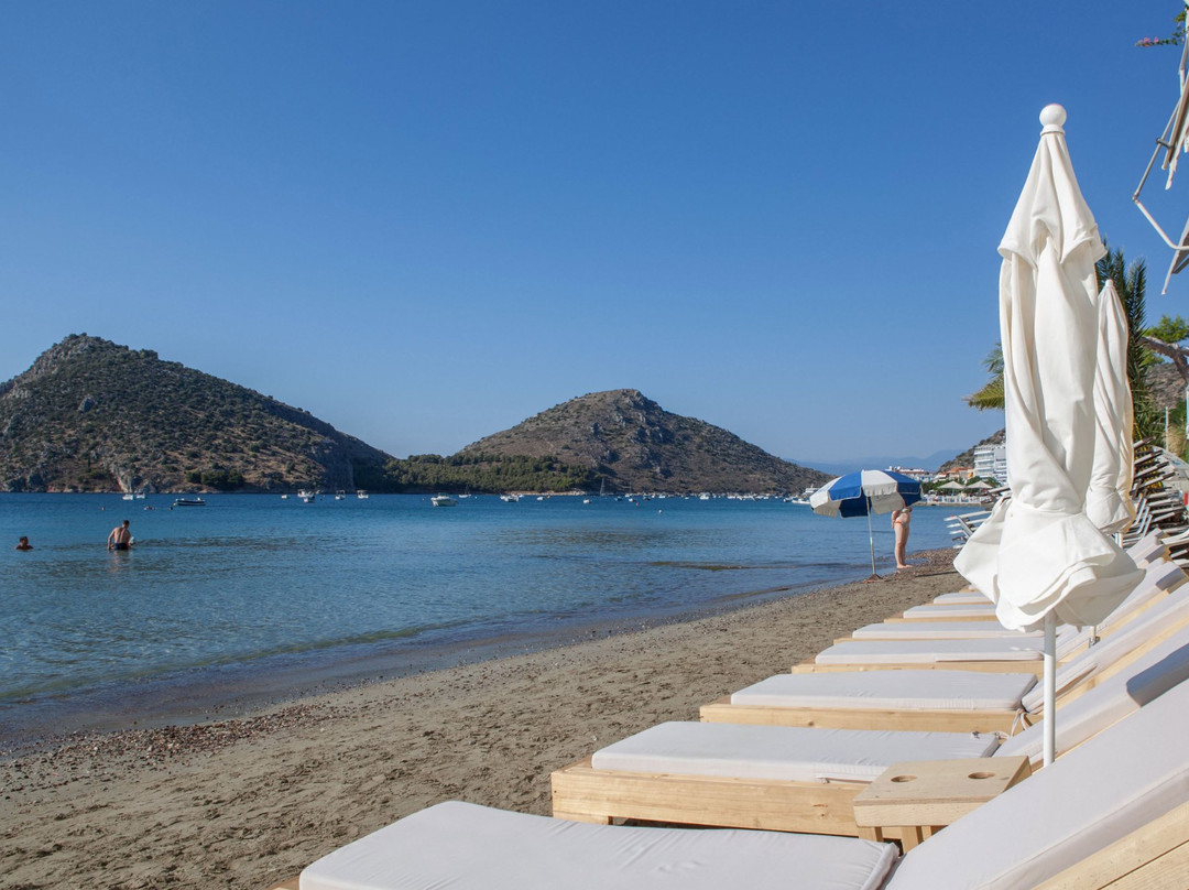 Mari Hotel & Maisonettes