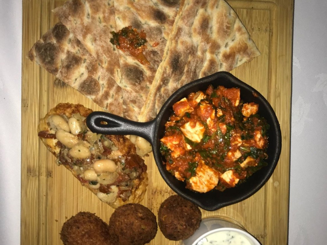 The Black Horse Inn主图