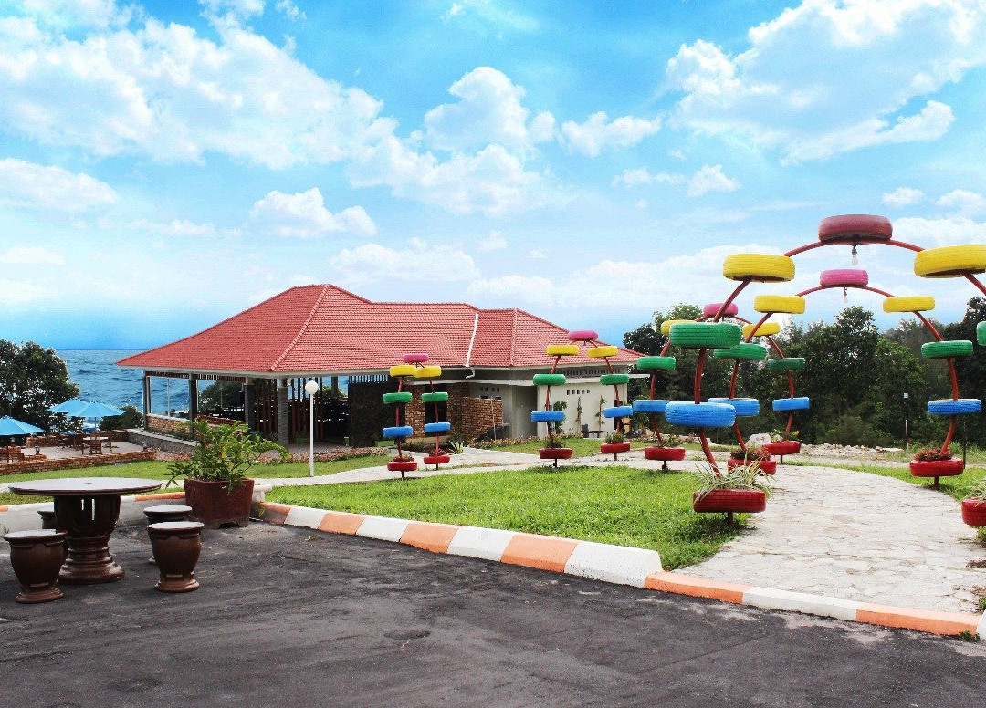 Pesona Bay Sea View Hotel主图