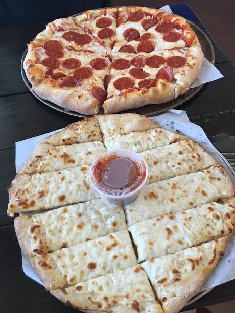 马尼拉餐馆和美食-4 Brothers Pizza