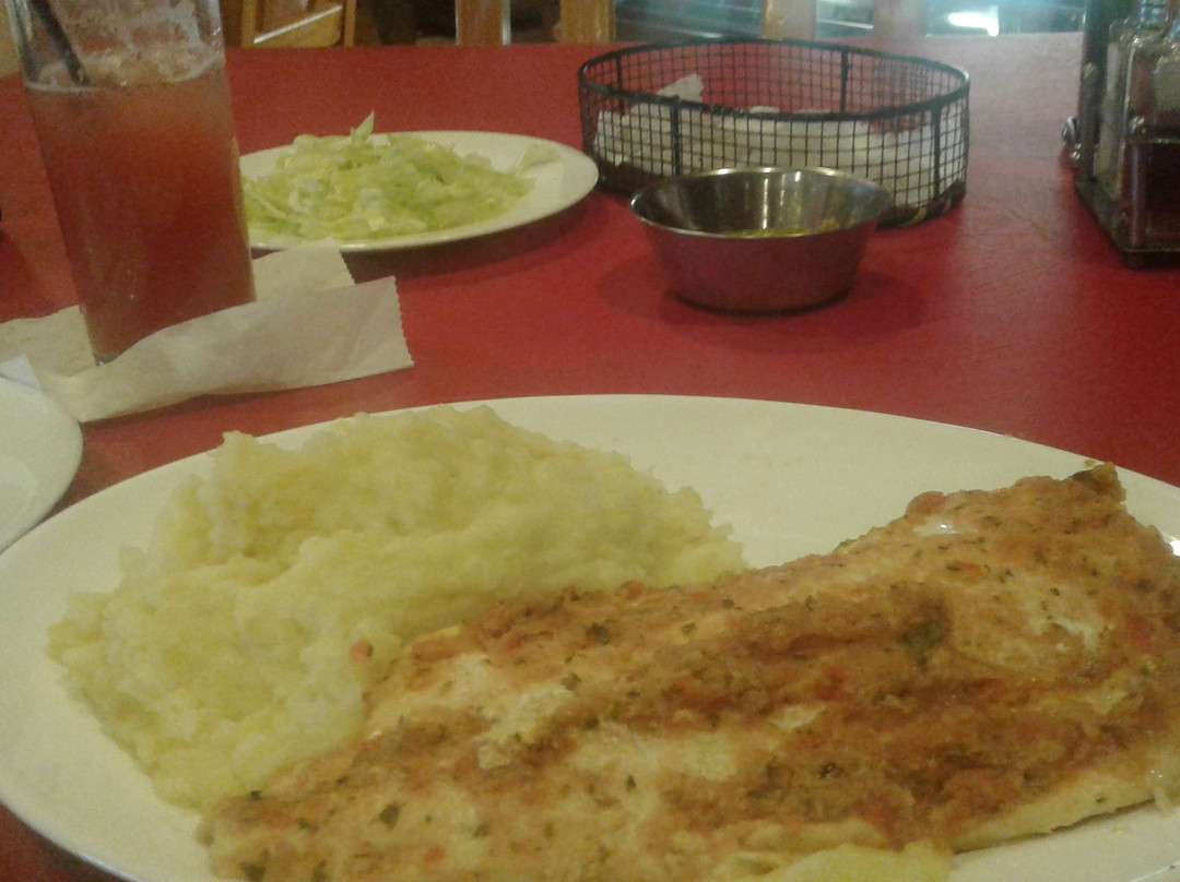 Mariquina餐馆和美食-Bar Restaurant Far West