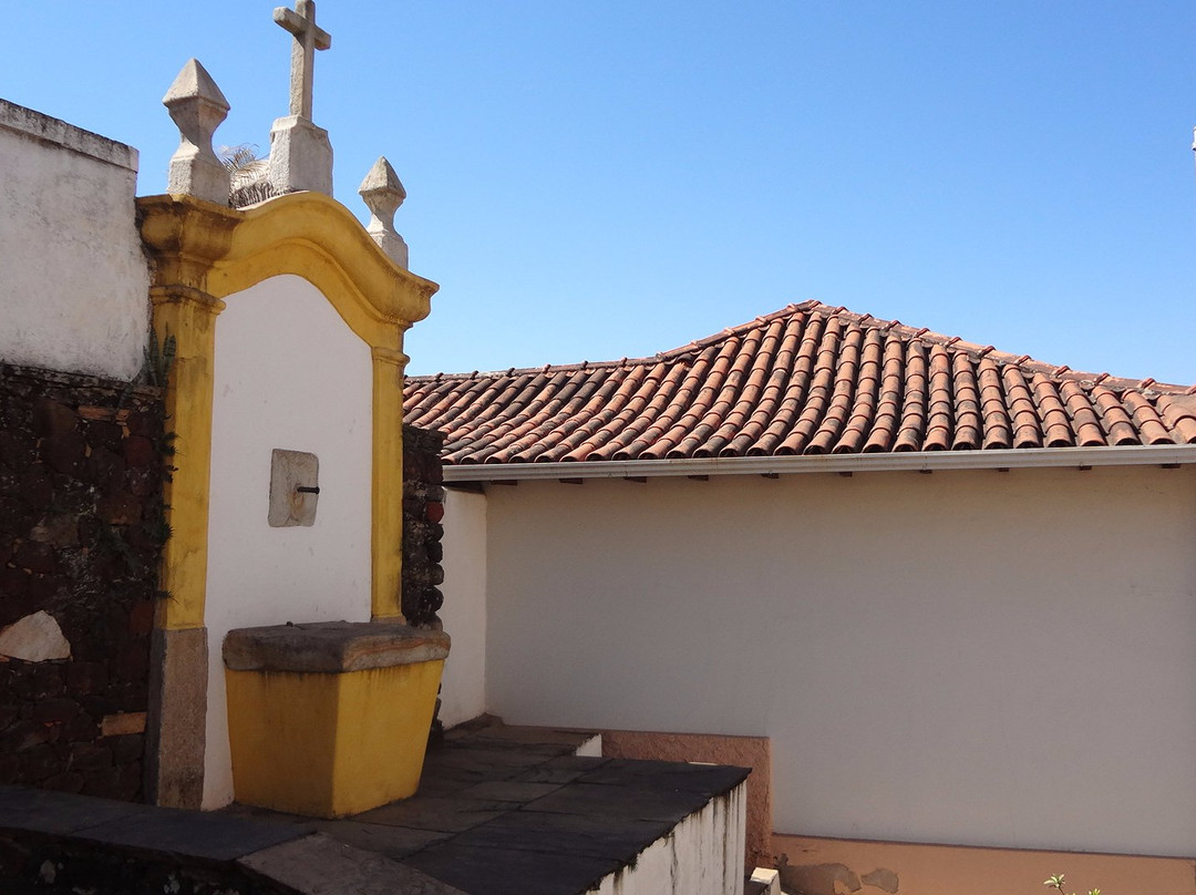 Sao Bartolomeu旅游景点-Chafariz do Alto das Cabecas