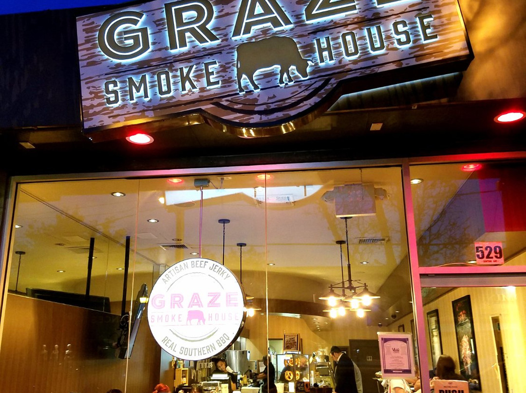 Cedarhurst餐馆和美食-Graze Smoke House