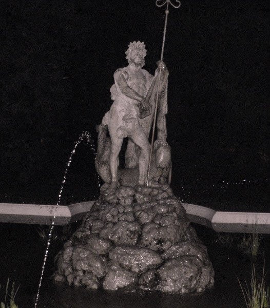 Neptune Fountain-Presov必去景点
