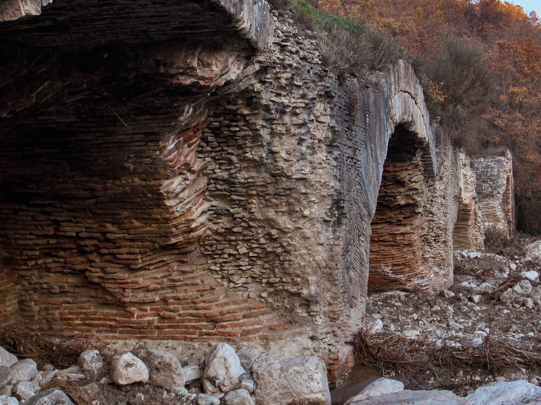 The Chianche Bridge-Buonalbergo必去景点