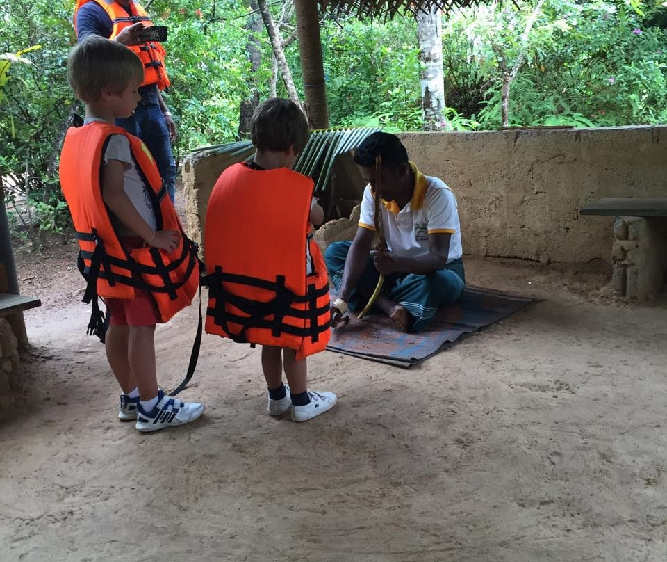 Arunalu Sl Driver Tours-科伦坡必去景点