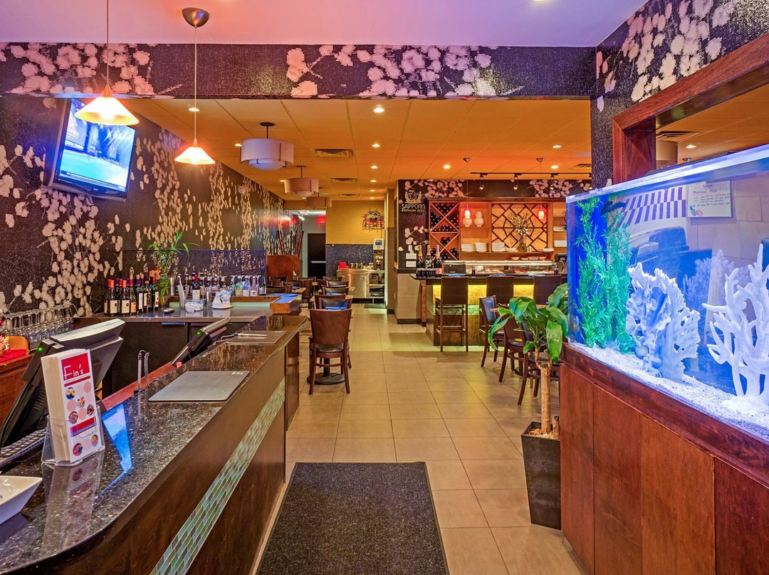 Fin’s Sushi and Grill