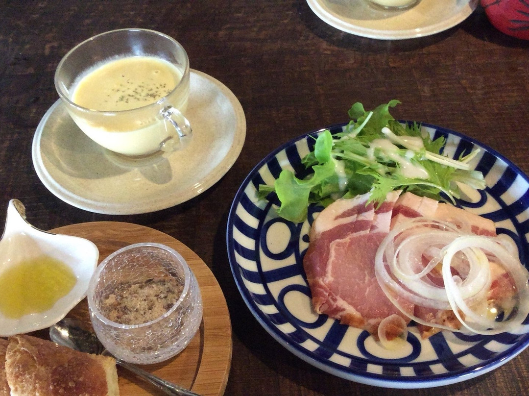 ワインカフェ 古壺