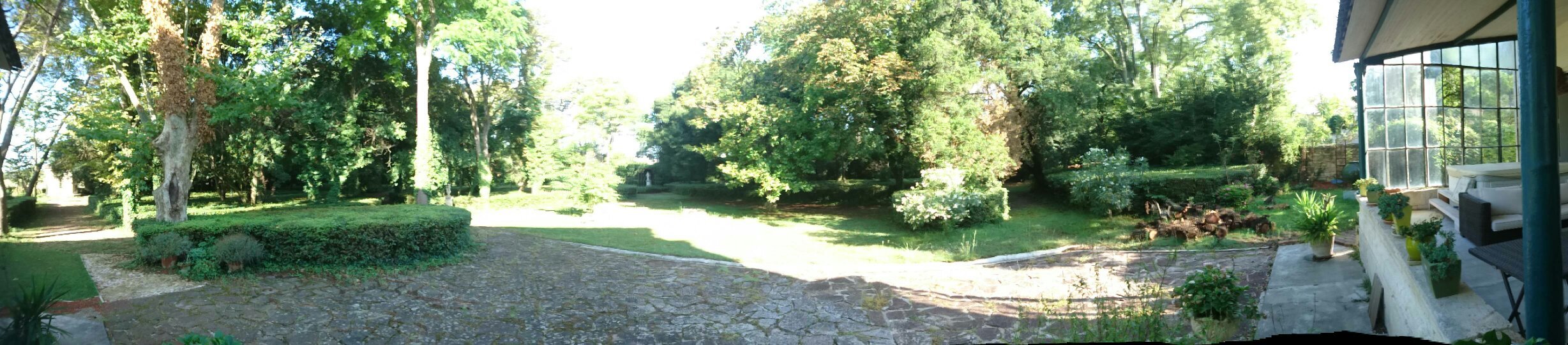 Chateau Sainte Colombe-官方
