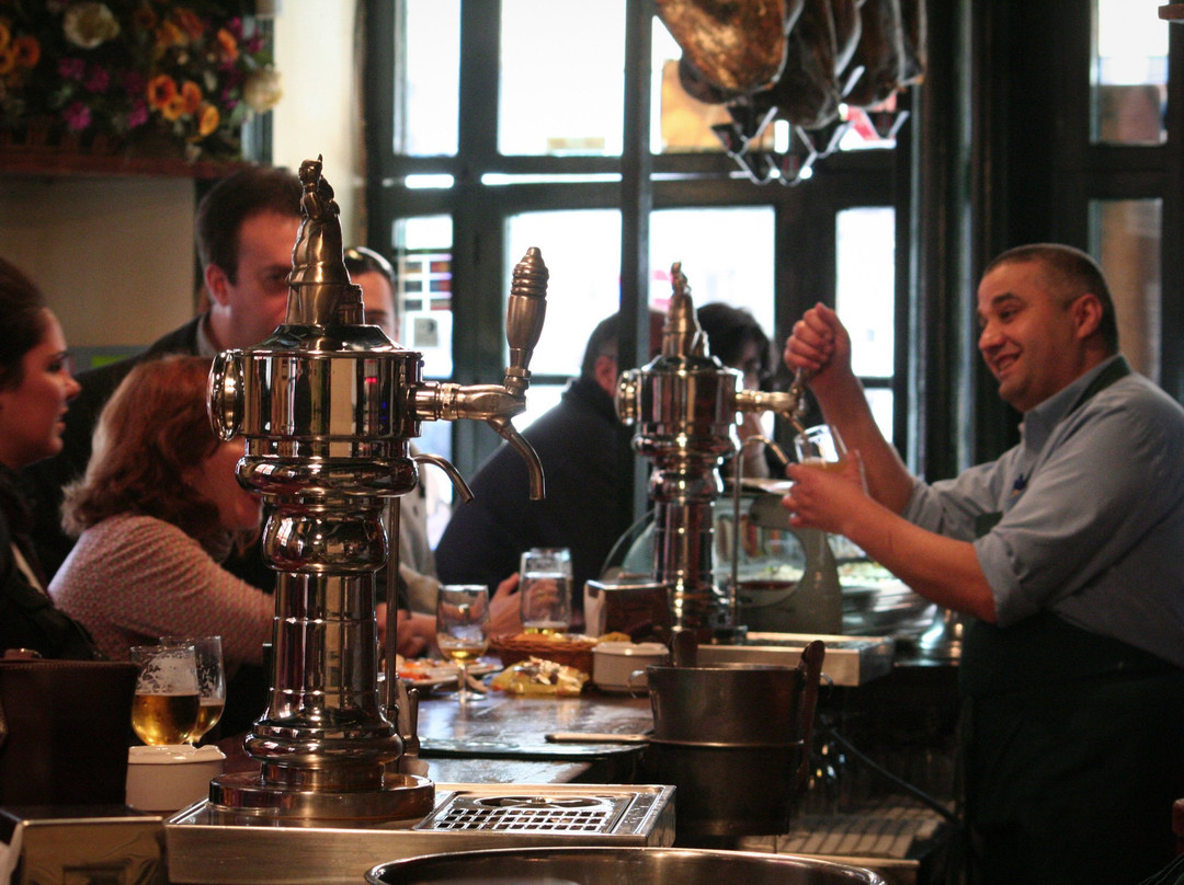 Los Coloniales主图