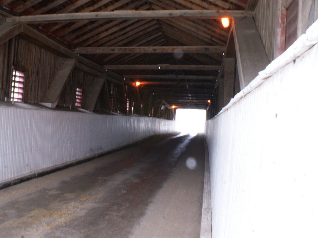 Kissing Bridge Trailway-贵湖必去景点