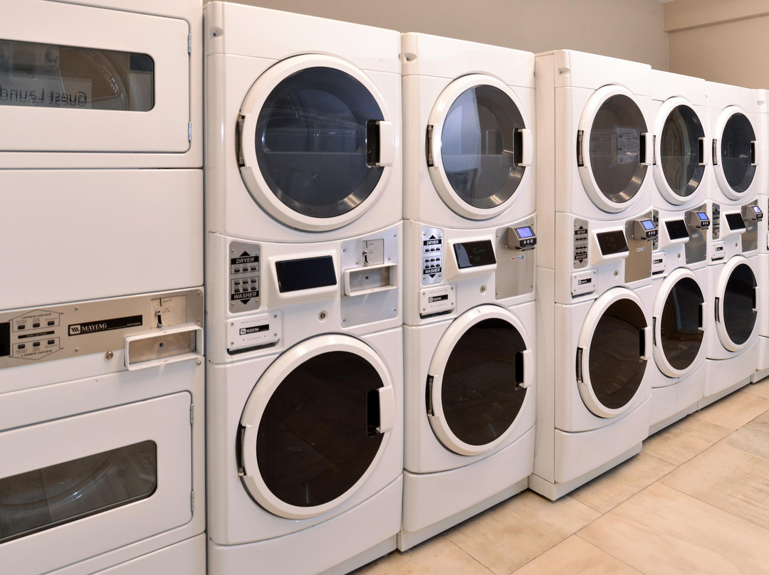 Legacy Suites Hotel主图