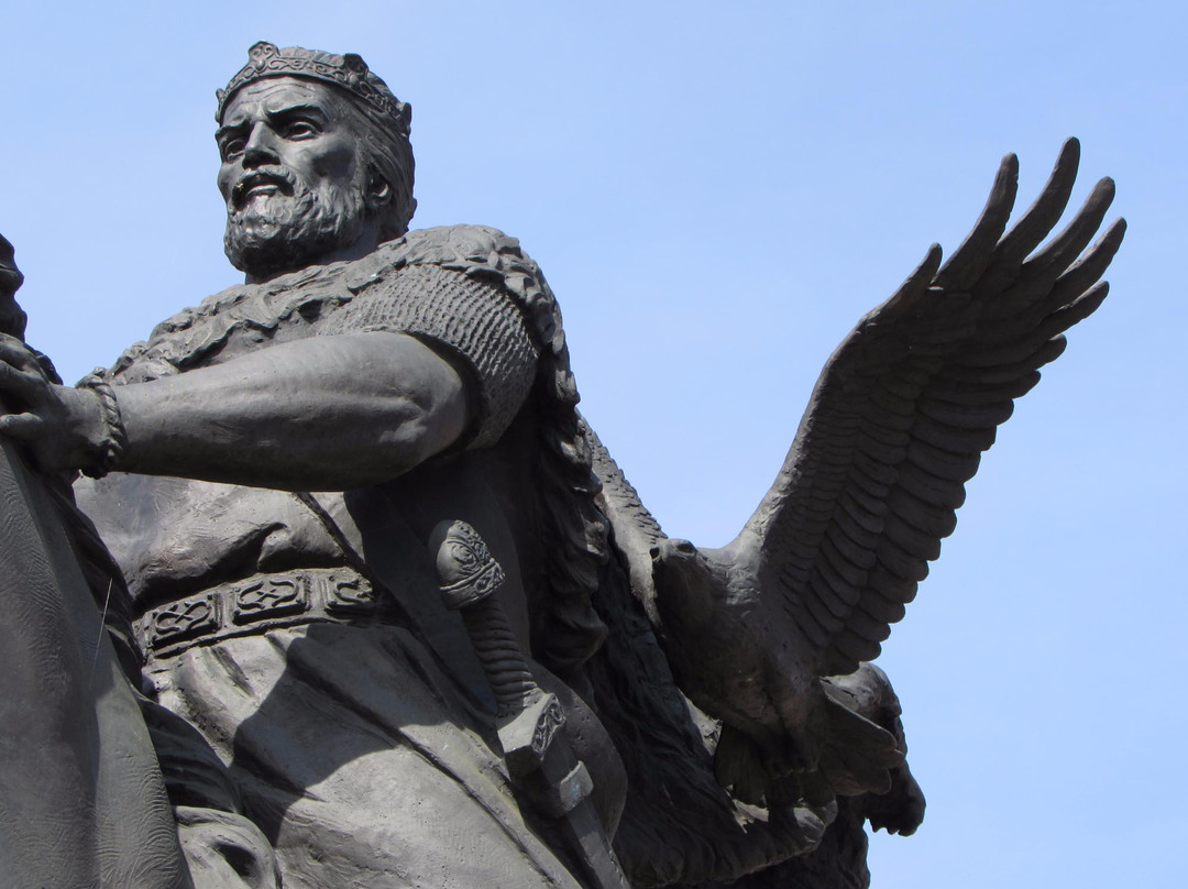 Monument to Vseslav Charodey-波洛茨克必去景点