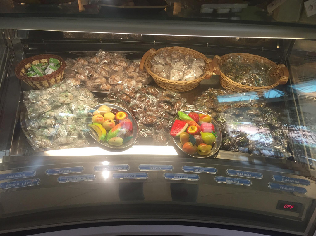 Maletto旅游景点-Bar Tartufo