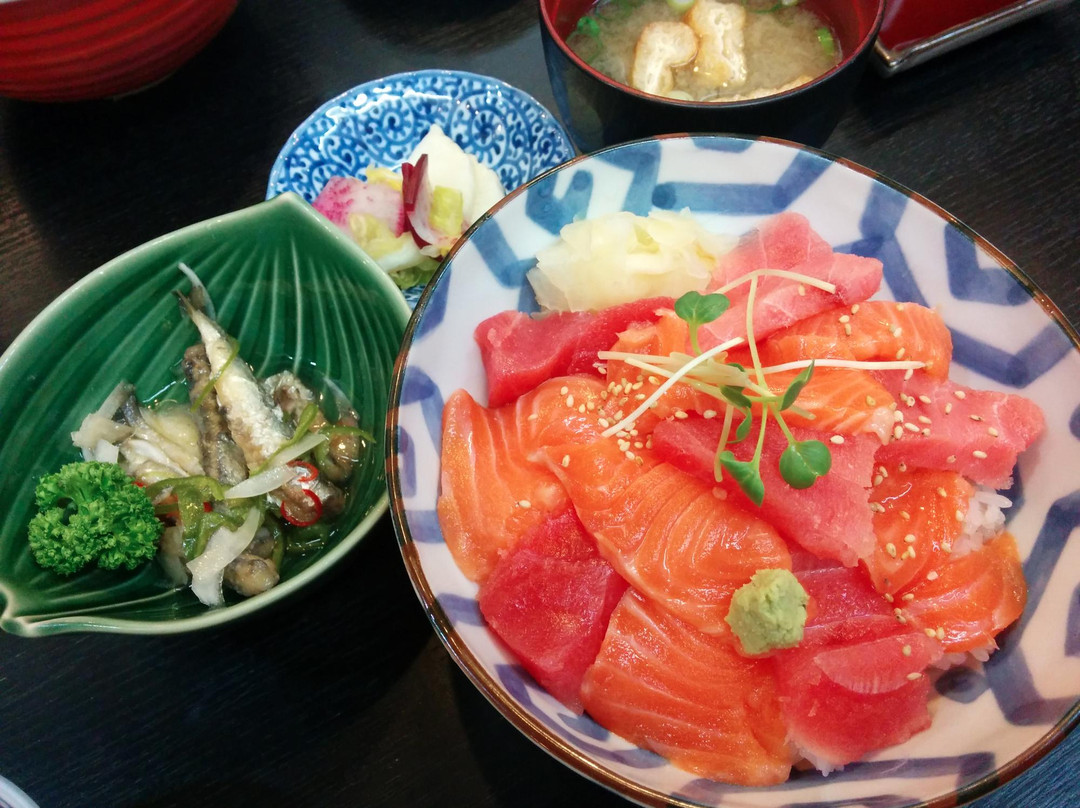 季節割烹 充味