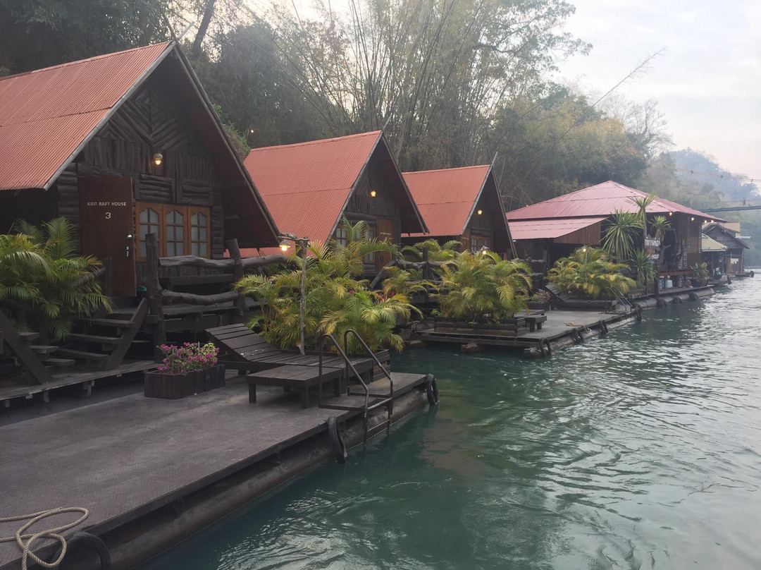 Krit Raft House