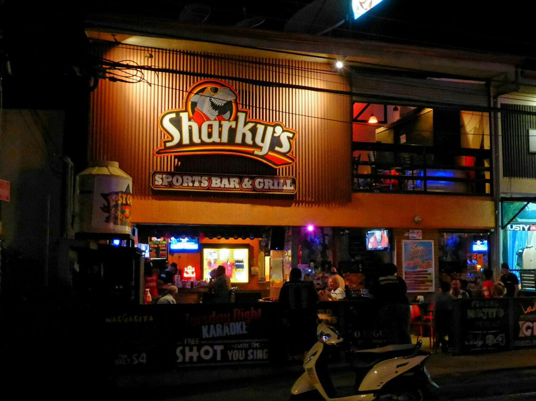 Sharky's景点图片
