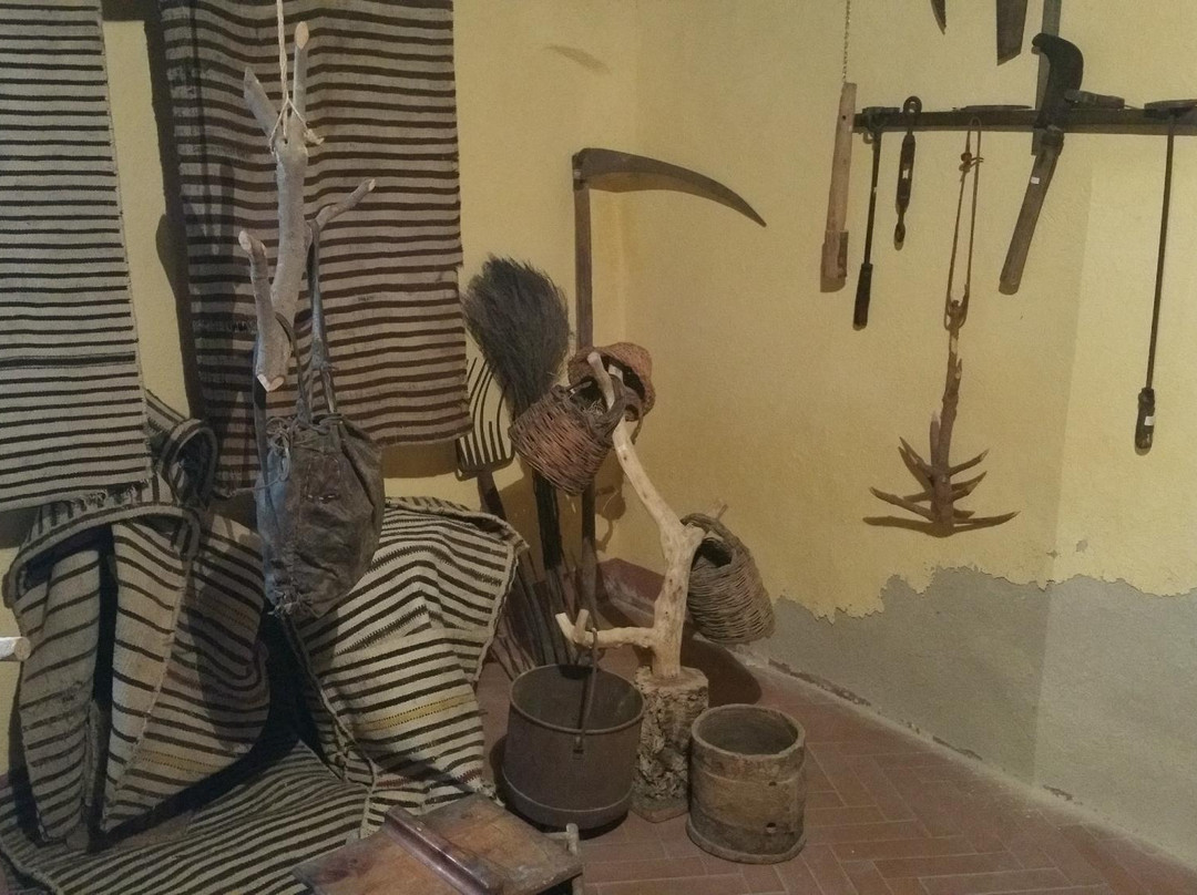 Museo Della Civiltà Pastorale E Contadina-Bitti必去景点