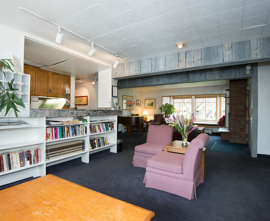 圣莫里茨旅舍及公寓