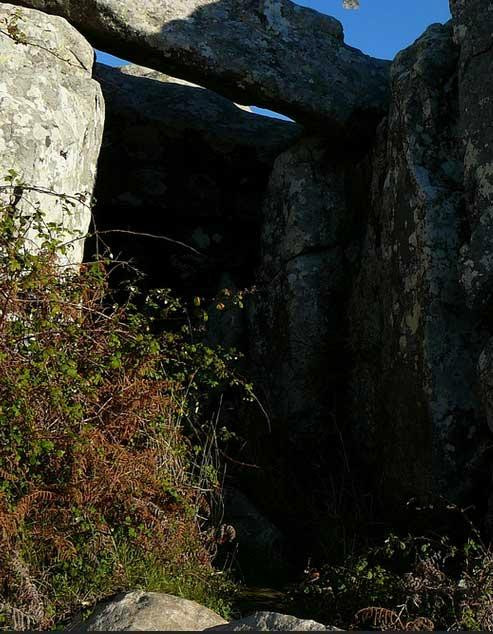 Penedo de Adrenunes景点图片
