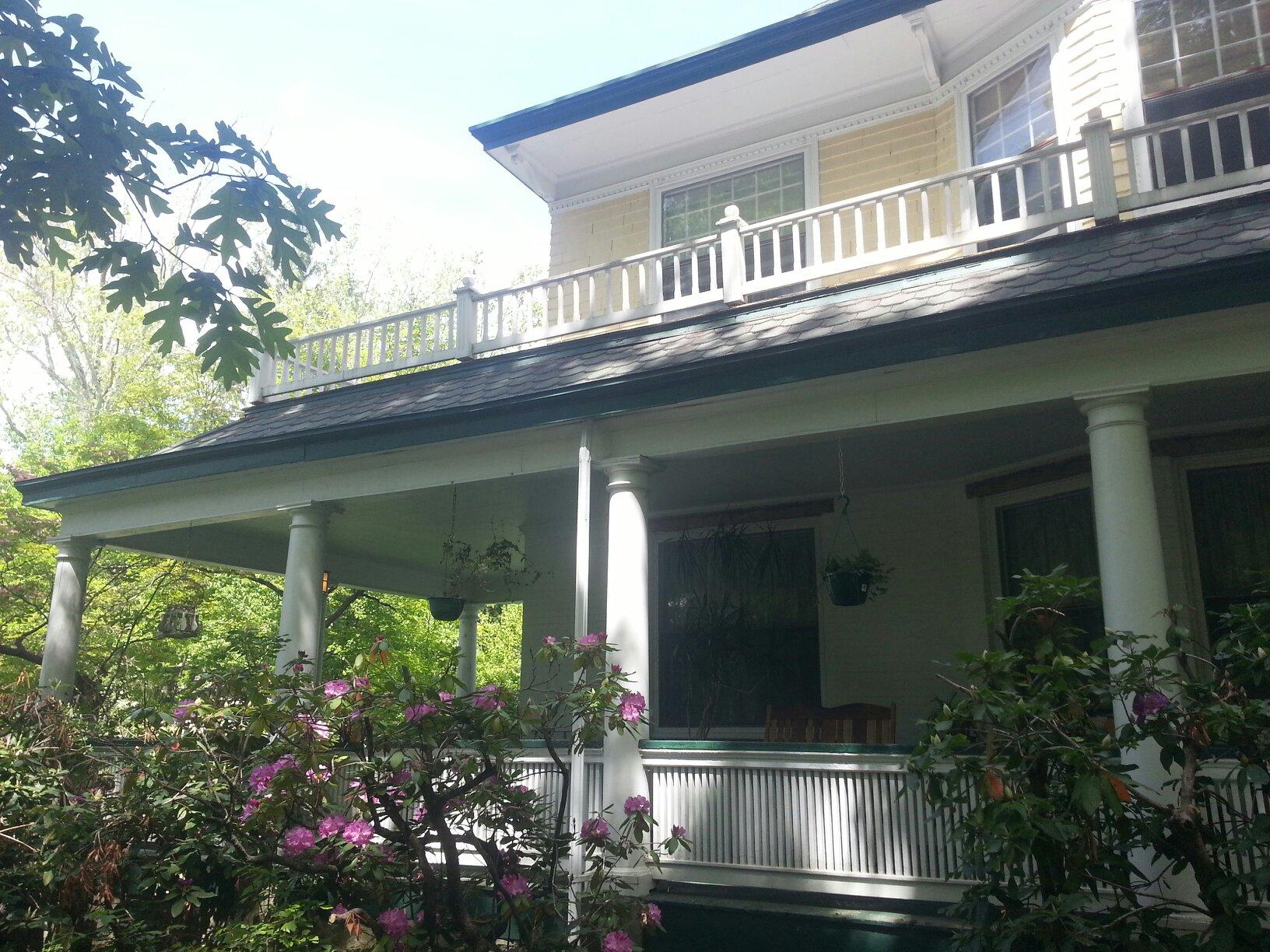 Warfield House-客卧