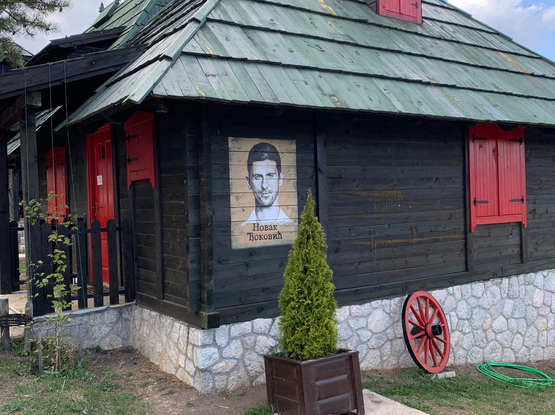 El Paso City, Zlatibor - Wooden Cottages Delux, Treehouses, Wild West Rooms, Native Indian Tent