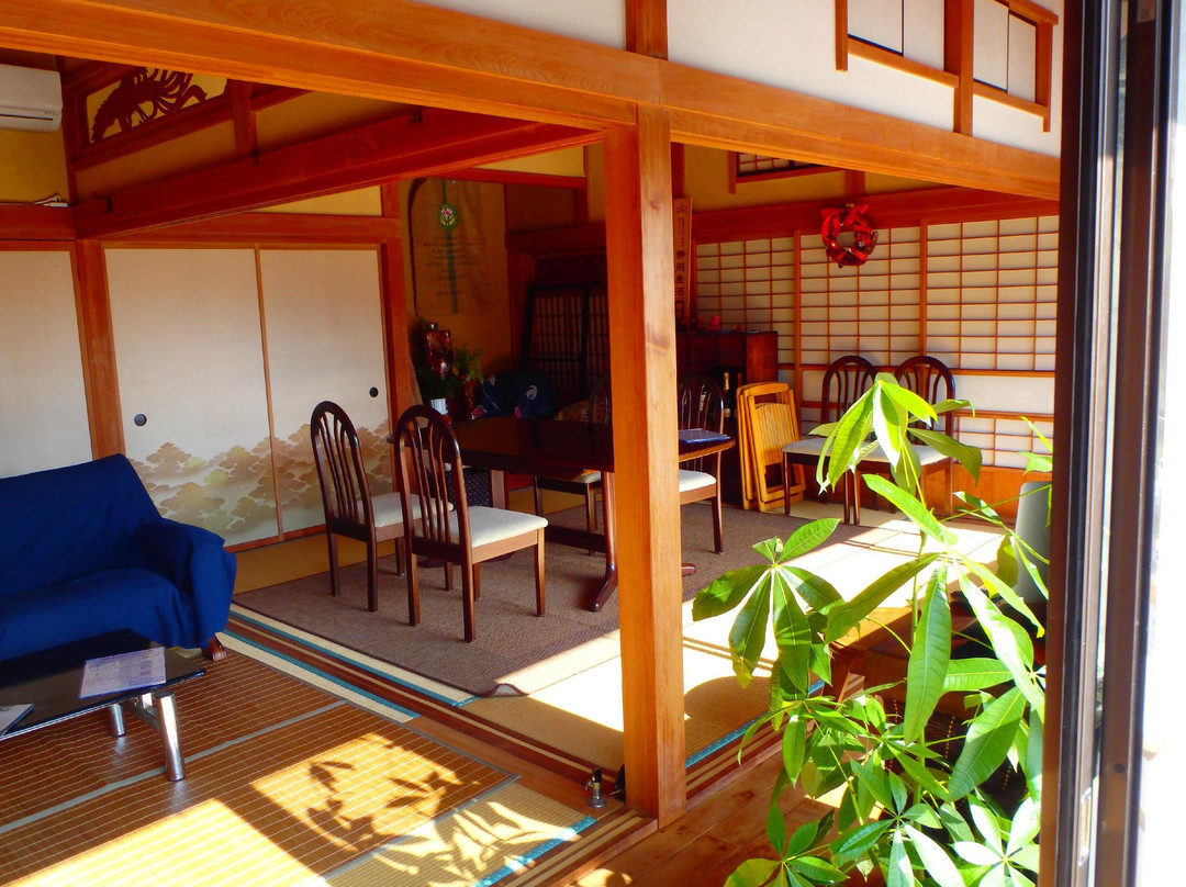 Maru Cafe