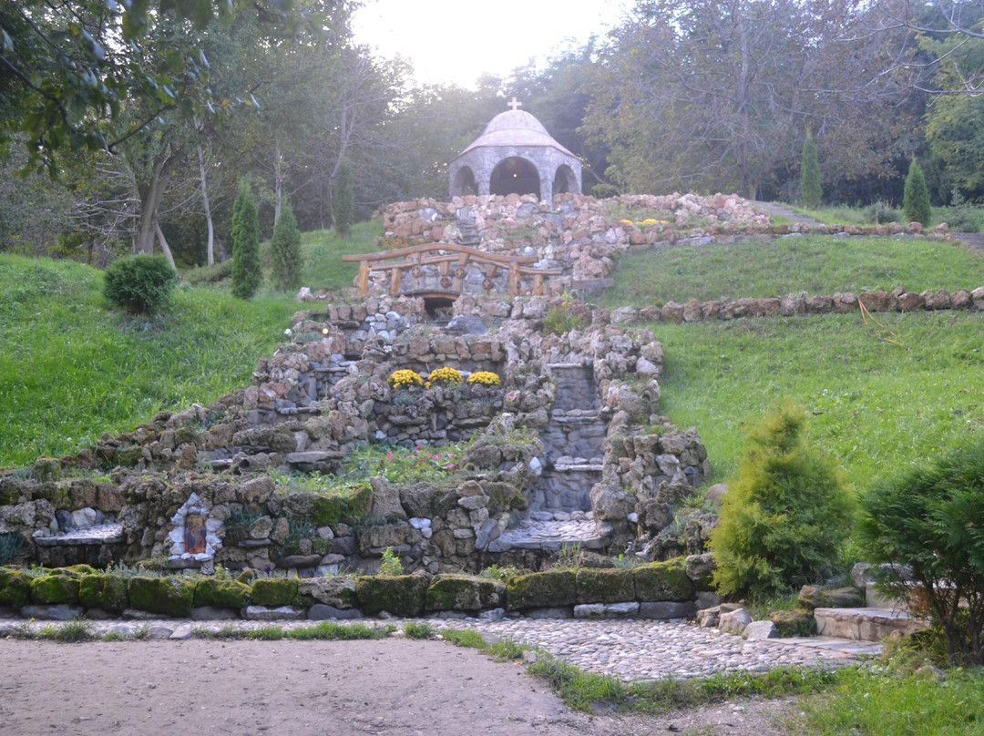 Monastery Velika Remeta景点图片