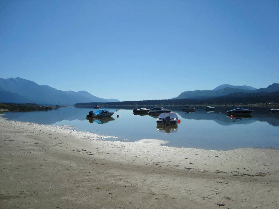 Lakeshore Resort and Campground