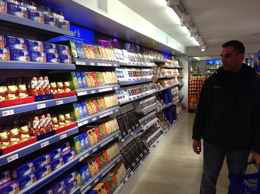 Lindt Factory Outlet Kilchberg-基尔希贝格必去景点