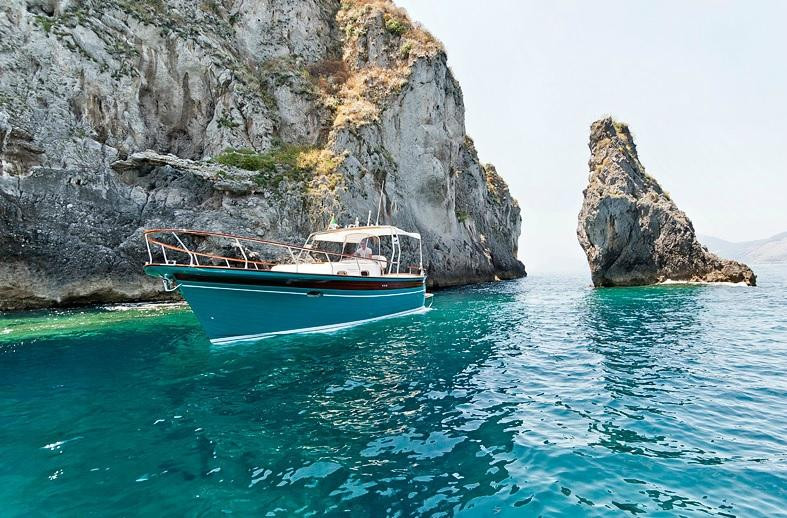 Plaghia Charter-普莱亚诺必去景点